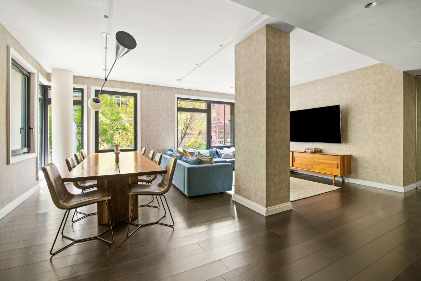 Park Slope, New York, 11217, United States, 3 Bedrooms Bedrooms, ,2 BathroomsBathrooms,Residential,For Sale,2049659