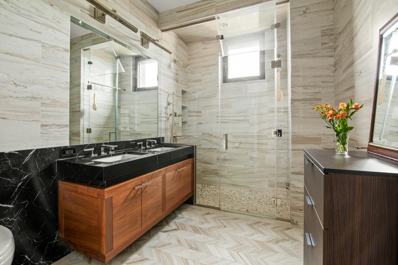 Park Slope, New York, 11217, United States, 3 Bedrooms Bedrooms, ,2 BathroomsBathrooms,Residential,For Sale,2049659