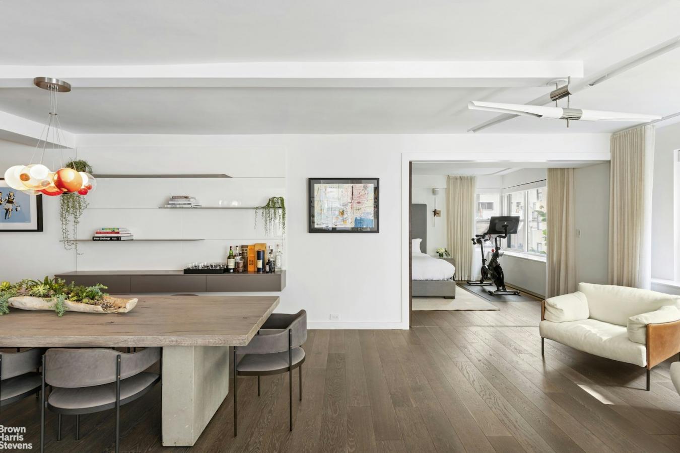 New York, New York, 10028, United States, 3 Bedrooms Bedrooms, ,3 BathroomsBathrooms,Residential,For Sale,2049658