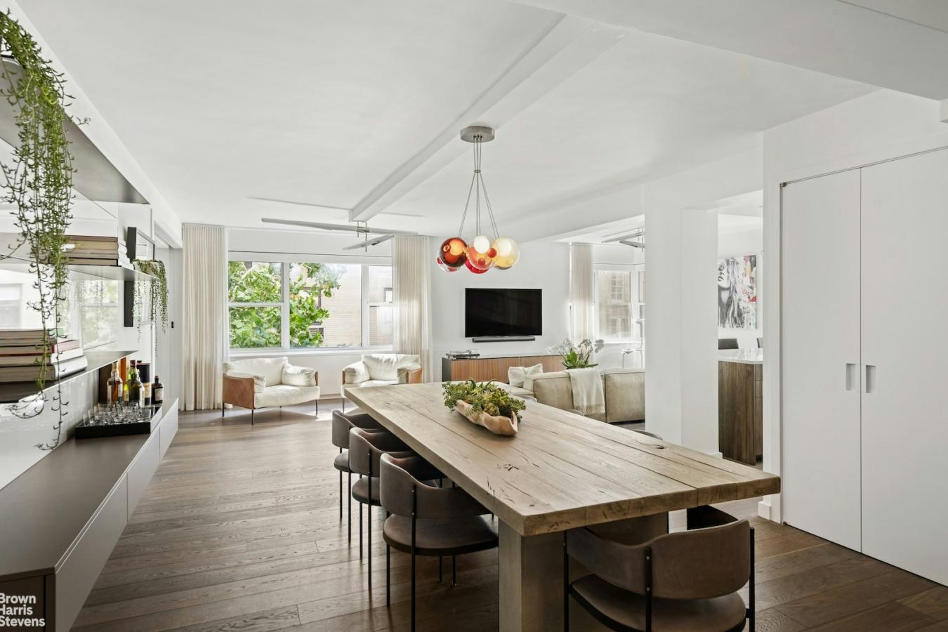 New York, New York, 10028, United States, 3 Bedrooms Bedrooms, ,3 BathroomsBathrooms,Residential,For Sale,2049658