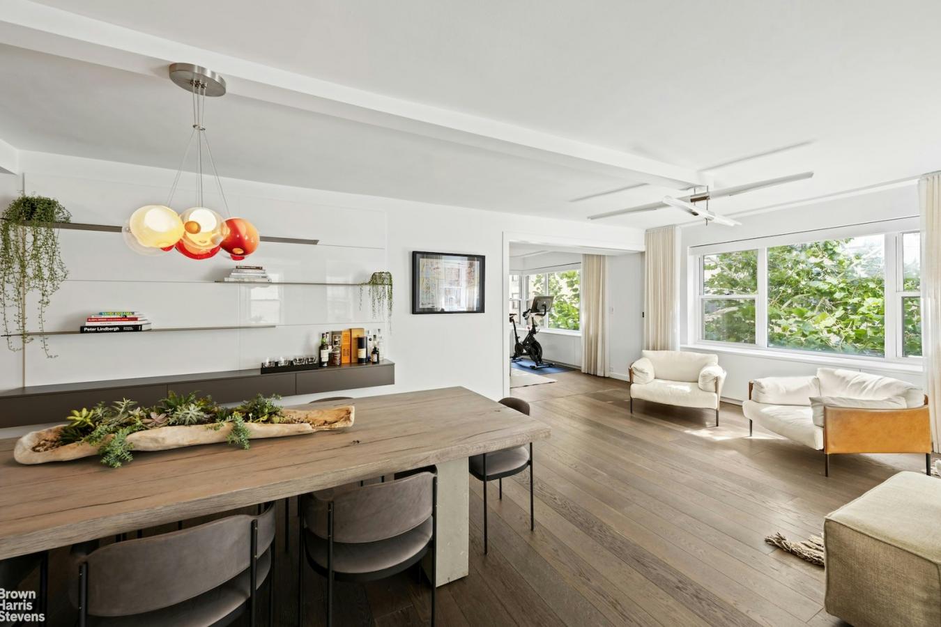 New York, New York, 10028, United States, 3 Bedrooms Bedrooms, ,3 BathroomsBathrooms,Residential,For Sale,2049658