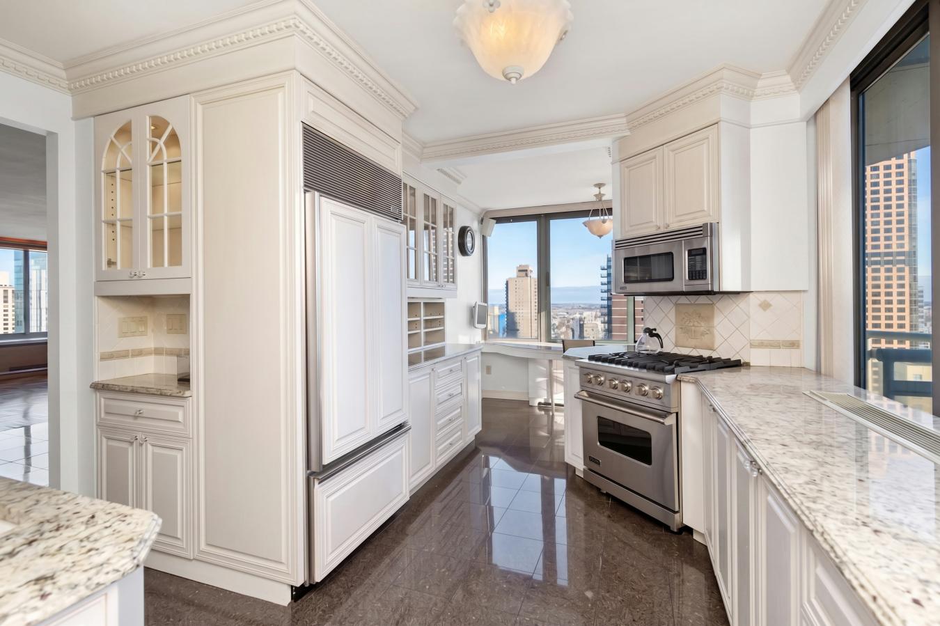 New York, New York, 10028, United States, 5 Bedrooms Bedrooms, ,4 BathroomsBathrooms,Residential,For Sale,2049657