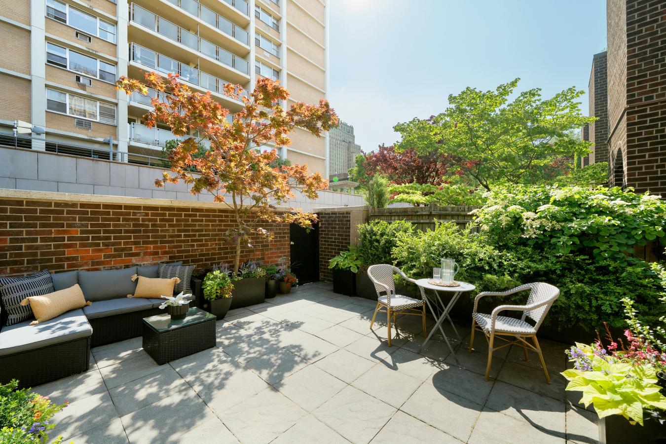 Brooklyn Heights, New York, 11201, United States, 3 Bedrooms Bedrooms, ,2 BathroomsBathrooms,Residential,For Sale,2049653