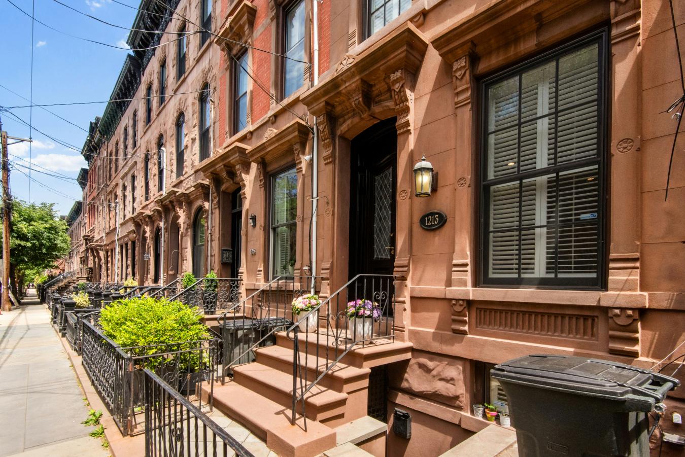 Hoboken, New Jersey, 07030, United States, 3 Bedrooms Bedrooms, ,3 BathroomsBathrooms,Residential,For Sale,2049652