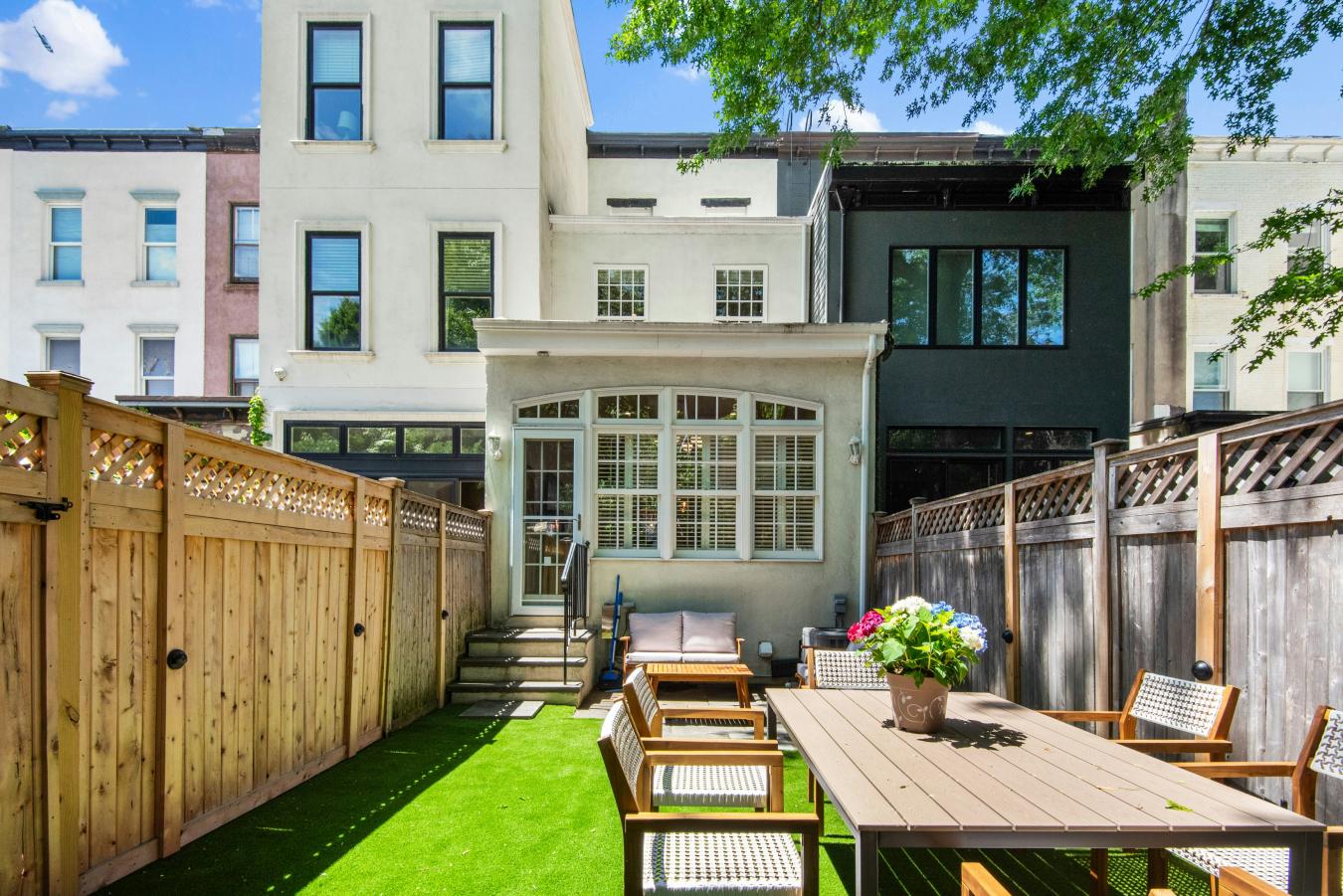 Hoboken, New Jersey, 07030, United States, 3 Bedrooms Bedrooms, ,3 BathroomsBathrooms,Residential,For Sale,2049652