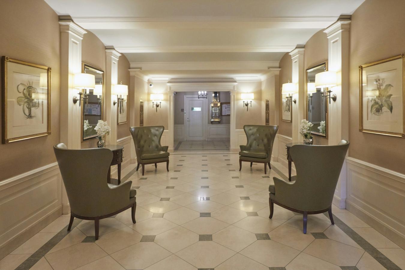 New York, New York, 10019, United States, 2 Bedrooms Bedrooms, ,2 BathroomsBathrooms,Residential,For Sale,2049649