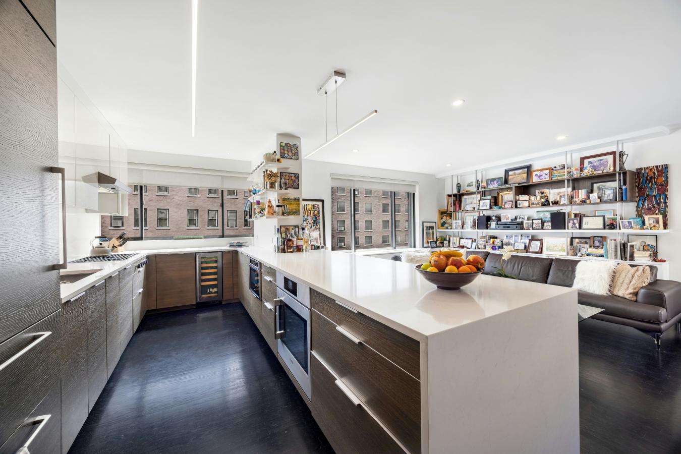 New York, New York, 10128, United States, 3 Bedrooms Bedrooms, ,3 BathroomsBathrooms,Residential,For Sale,2049648