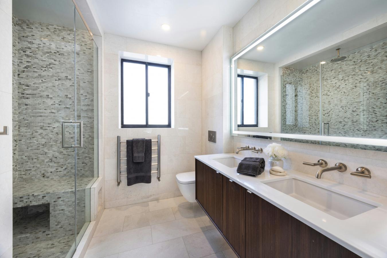 New York, New York, 10128, United States, 3 Bedrooms Bedrooms, ,3 BathroomsBathrooms,Residential,For Sale,2049648