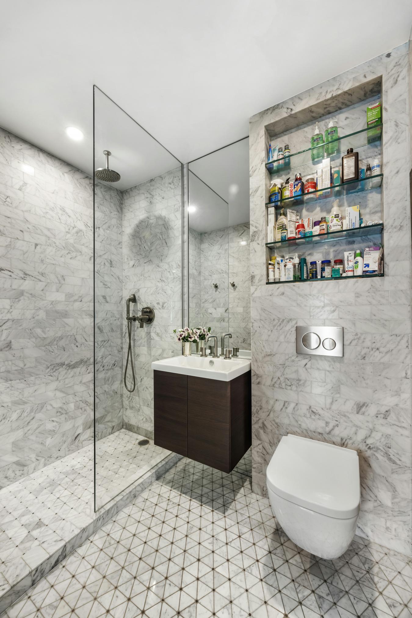 New York, New York, 10128, United States, 3 Bedrooms Bedrooms, ,3 BathroomsBathrooms,Residential,For Sale,2049648