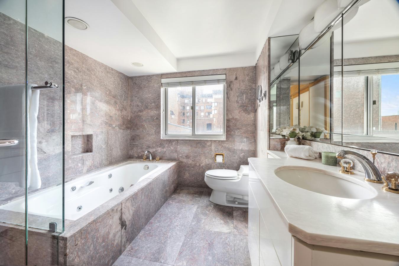 New York, New York, 10028, United States, 4 Bedrooms Bedrooms, ,5 BathroomsBathrooms,Residential,For Sale,2049647