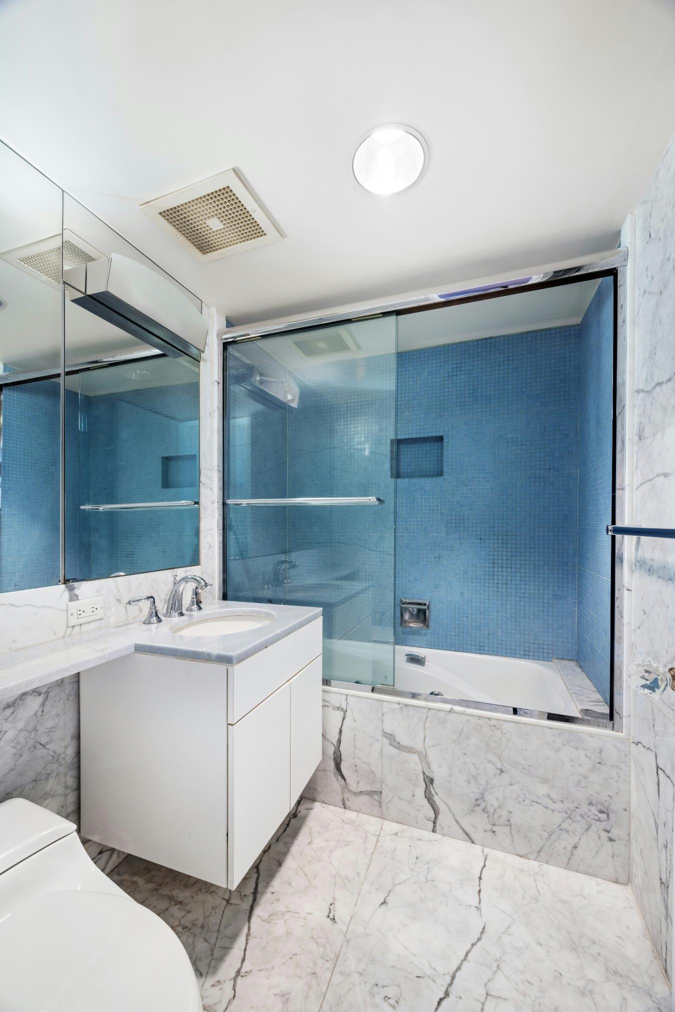 New York, New York, 10028, United States, 4 Bedrooms Bedrooms, ,5 BathroomsBathrooms,Residential,For Sale,2049647