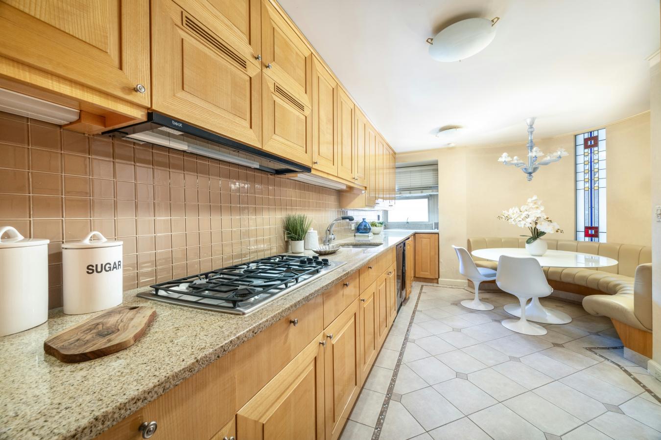 New York, New York, 10028, United States, 4 Bedrooms Bedrooms, ,5 BathroomsBathrooms,Residential,For Sale,2049647