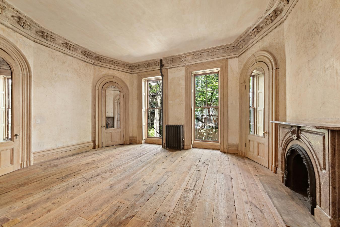East Village, New York, 10003, United States, 1 Bedroom Bedrooms, ,1 BathroomBathrooms,Residential,For Sale,2049646