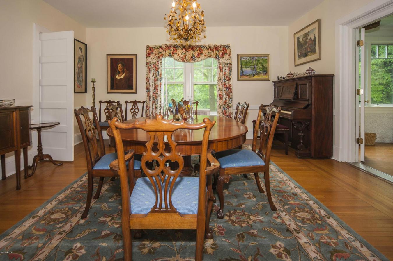 Greenwich, Connecticut, 06830, United States, 7 Bedrooms Bedrooms, ,4 BathroomsBathrooms,Residential,For Sale,2049645