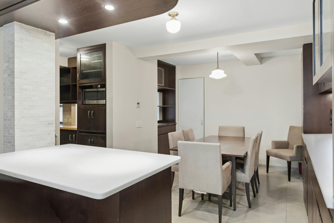 New York, New York, 10128, United States, 3 Bedrooms Bedrooms, ,3 BathroomsBathrooms,Residential,For Sale,2049642