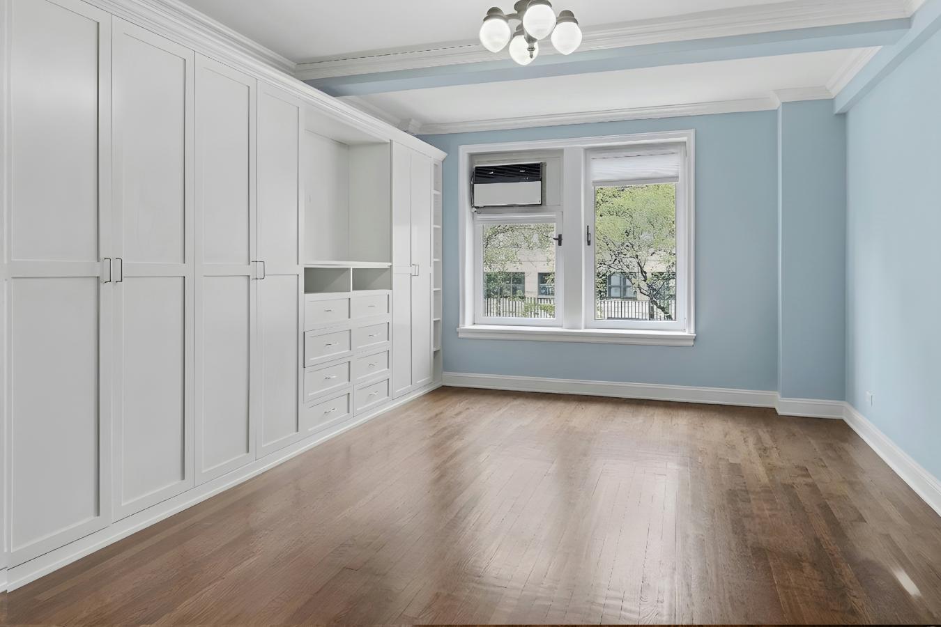 New York, New York, 10128, United States, 3 Bedrooms Bedrooms, ,3 BathroomsBathrooms,Residential,For Sale,2049642