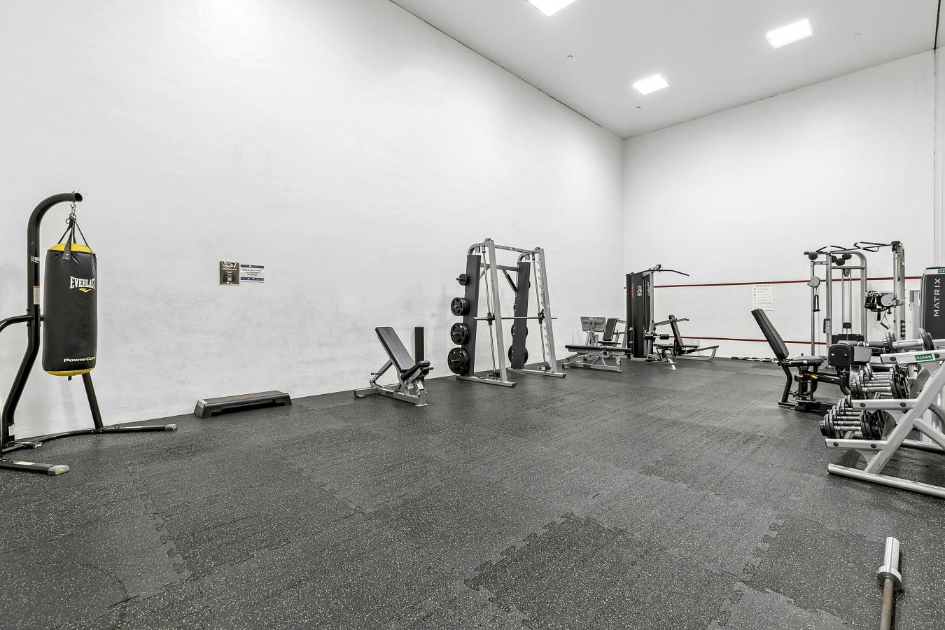 New York, New York, 10023, United States, 3 Bedrooms Bedrooms, ,3 BathroomsBathrooms,Residential,For Sale,2049641