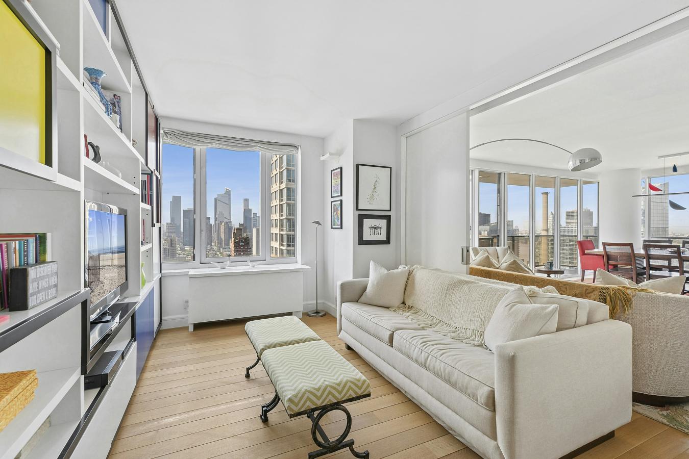 New York, New York, 10023, United States, 3 Bedrooms Bedrooms, ,3 BathroomsBathrooms,Residential,For Sale,2049641