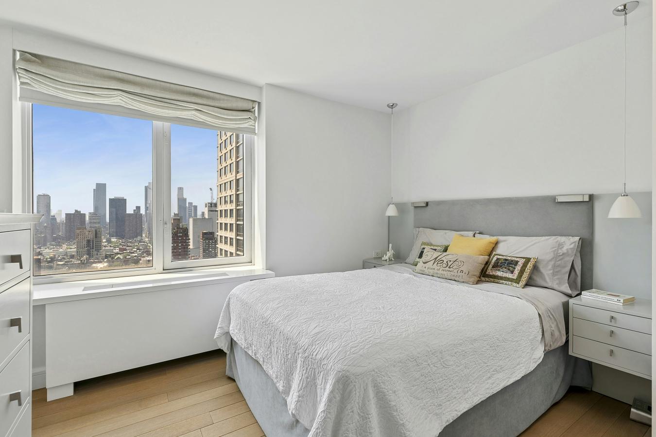 New York, New York, 10023, United States, 3 Bedrooms Bedrooms, ,3 BathroomsBathrooms,Residential,For Sale,2049641