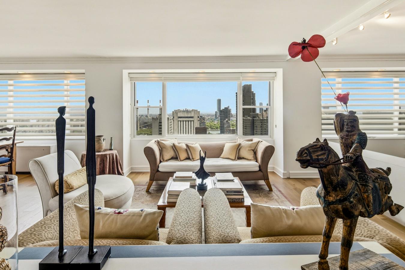 New York, New York, 10065, United States, 3 Bedrooms Bedrooms, ,3 BathroomsBathrooms,Residential,For Sale,2049638