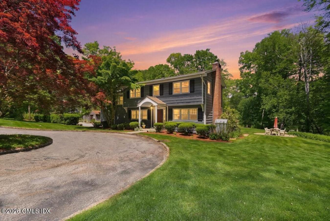 Greenwich, Connecticut, 06831, United States, 4 Bedrooms Bedrooms, ,3 BathroomsBathrooms,Residential,For Sale,2049637