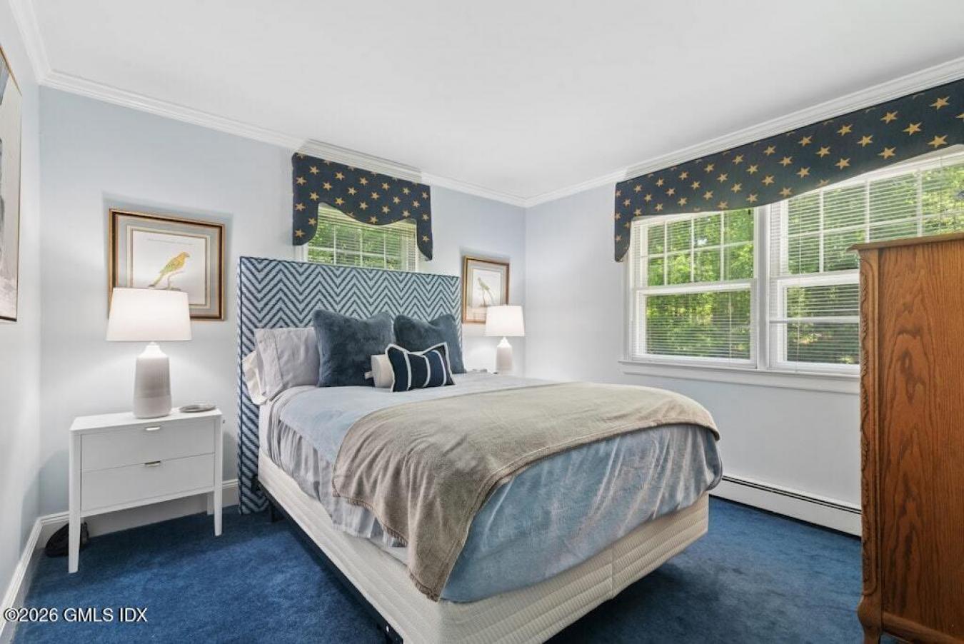 Greenwich, Connecticut, 06831, United States, 4 Bedrooms Bedrooms, ,3 BathroomsBathrooms,Residential,For Sale,2049637