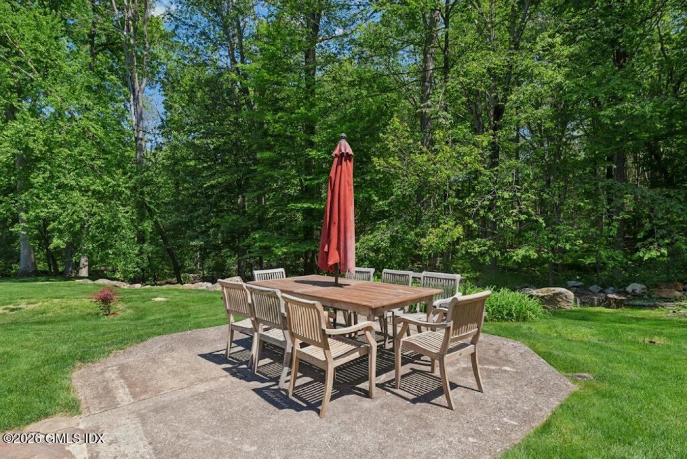 Greenwich, Connecticut, 06831, United States, 4 Bedrooms Bedrooms, ,3 BathroomsBathrooms,Residential,For Sale,2049637