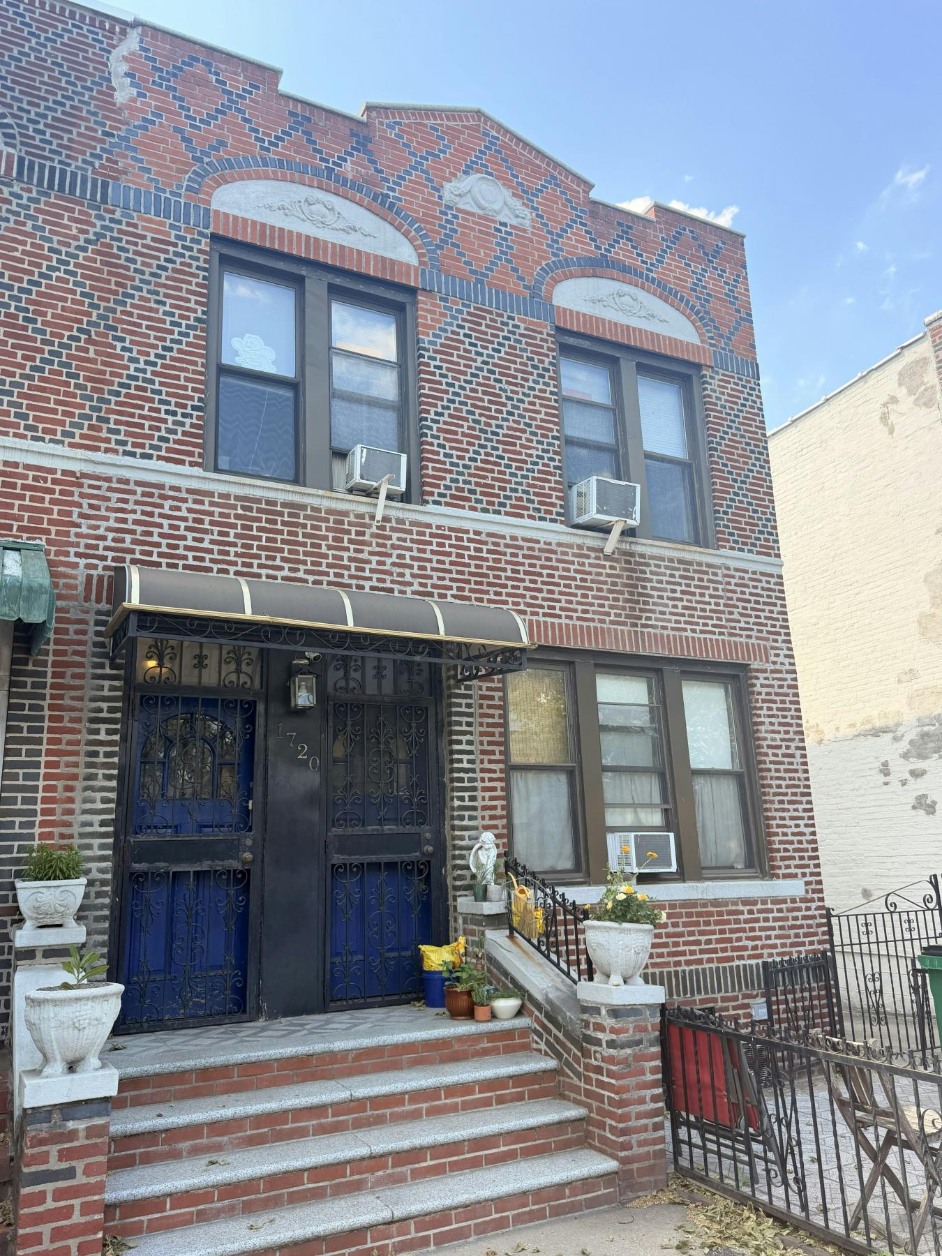 Windsor Terrace, New York, 11218, United States, 6 Bedrooms Bedrooms, ,5 BathroomsBathrooms,Residential,For Sale,2049636