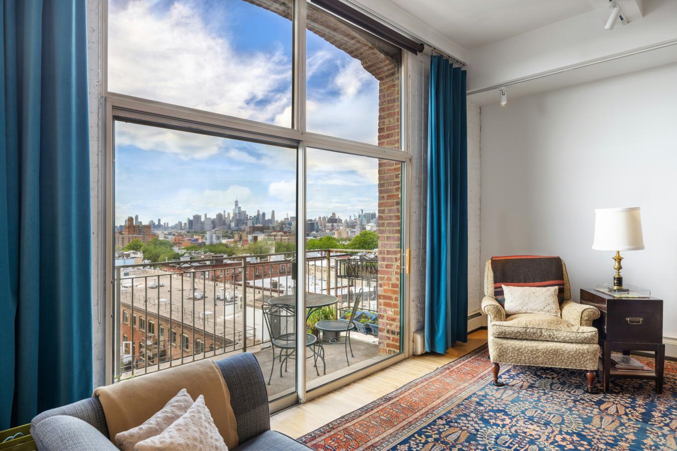 South Slope, New York, 11215, United States, 3 Bedrooms Bedrooms, ,2 BathroomsBathrooms,Residential,For Sale,2049635