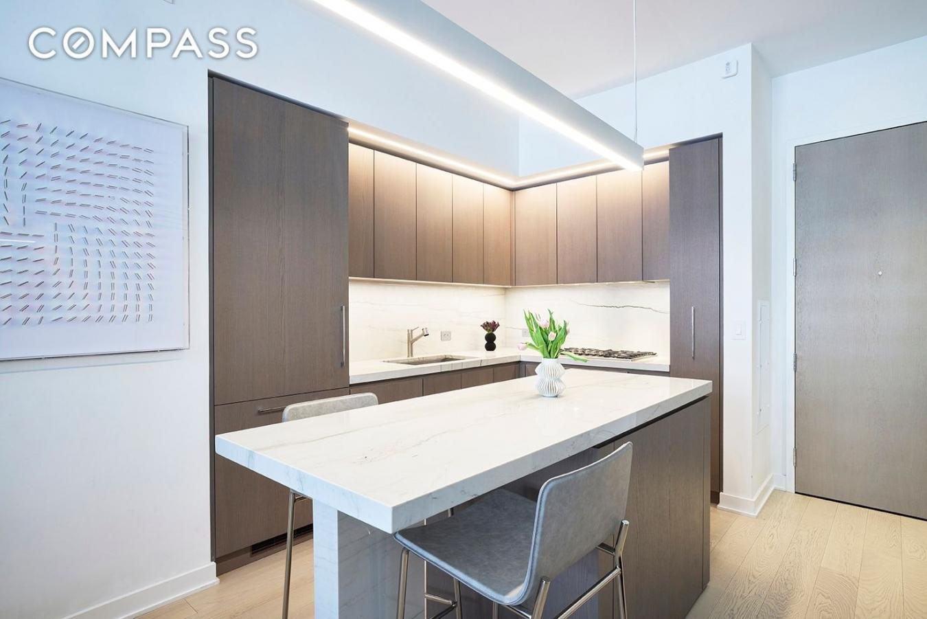 Soho, New York, 10014, United States, 2 Bedrooms Bedrooms, ,2 BathroomsBathrooms,Residential,For Sale,2049633