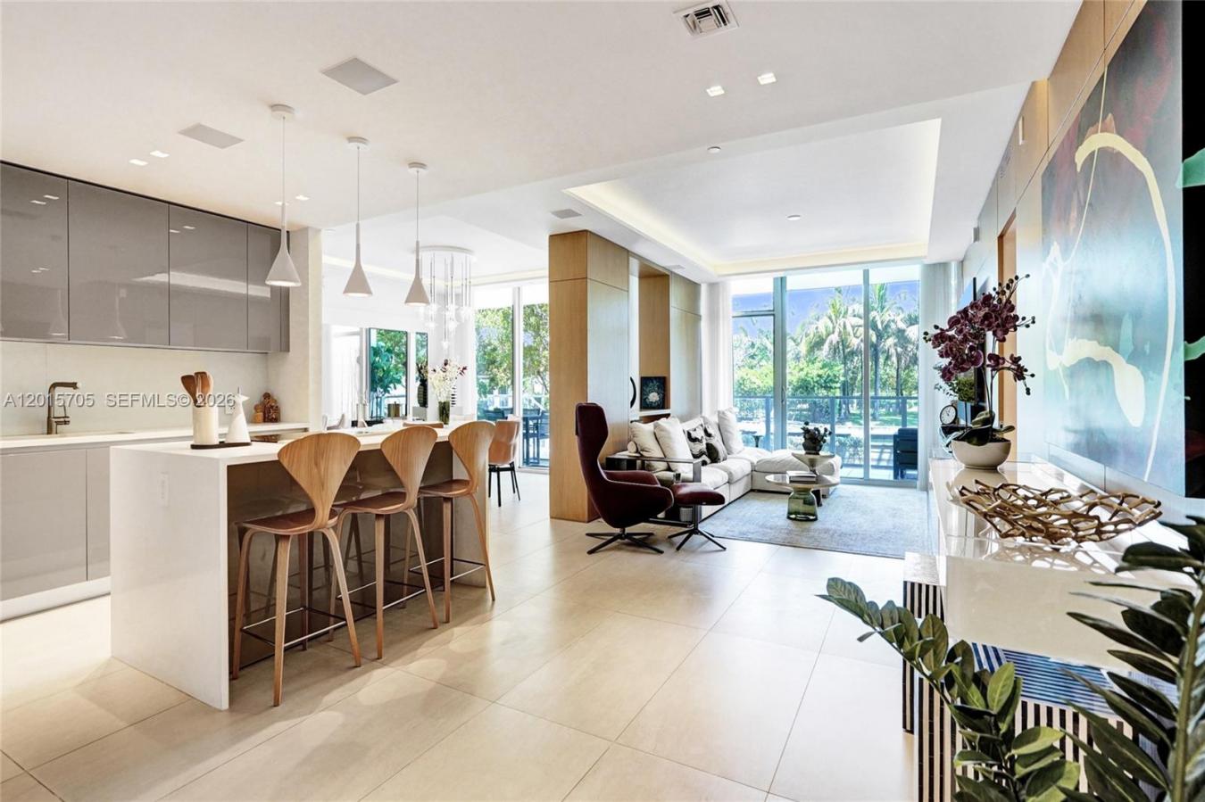 Miami Beach, Florida, 33139, United States, 2 Bedrooms Bedrooms, ,2 BathroomsBathrooms,Residential,For Sale,2049632