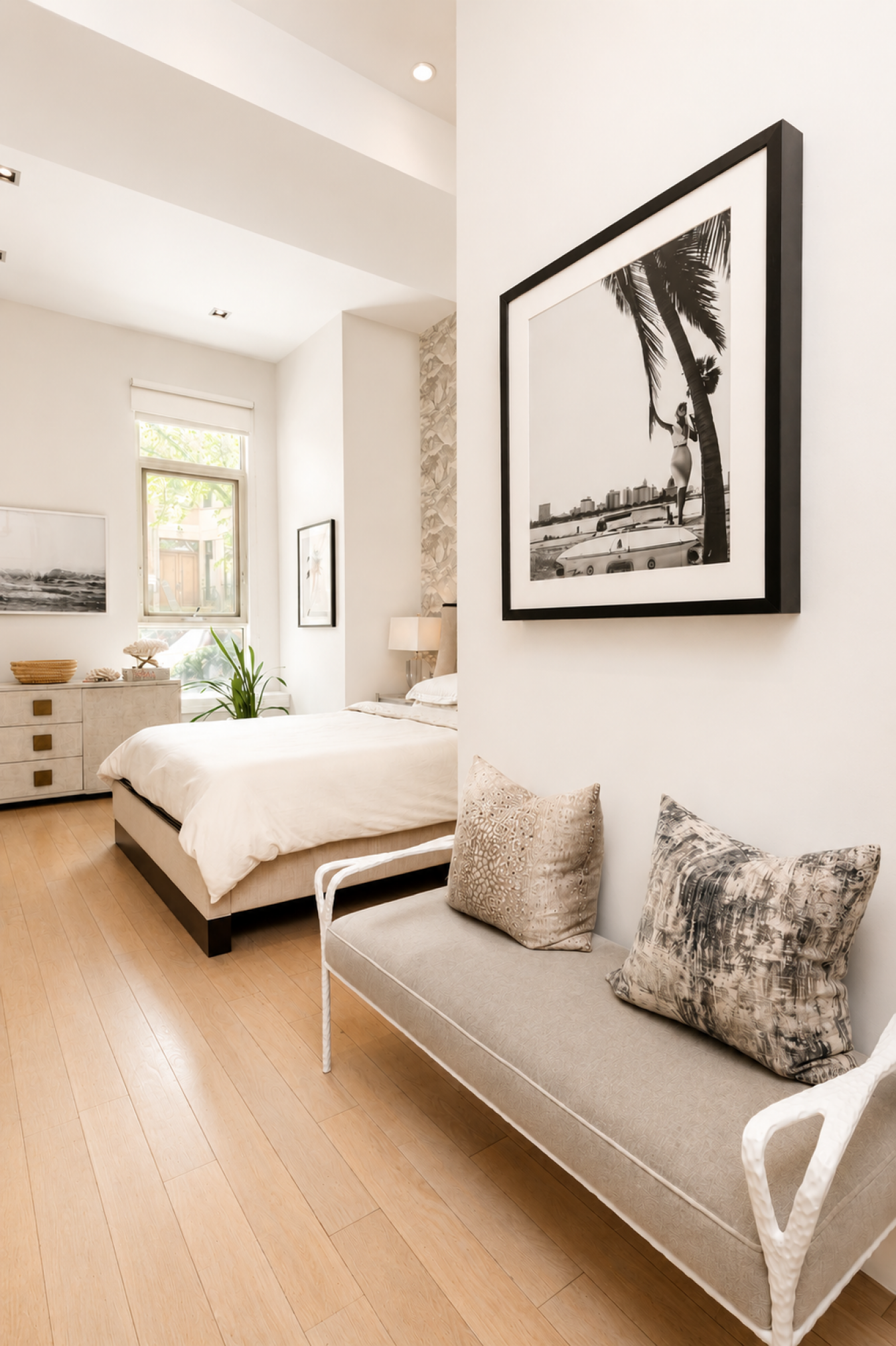 Central Harlem, New York, 10026, United States, 1 Bedroom Bedrooms, ,2 BathroomsBathrooms,Residential,For Sale,2049631