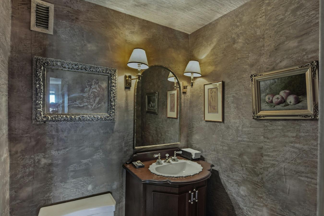 New York, New York, 10022, United States, 4 Bedrooms Bedrooms, ,2 BathroomsBathrooms,Residential,For Sale,2049629