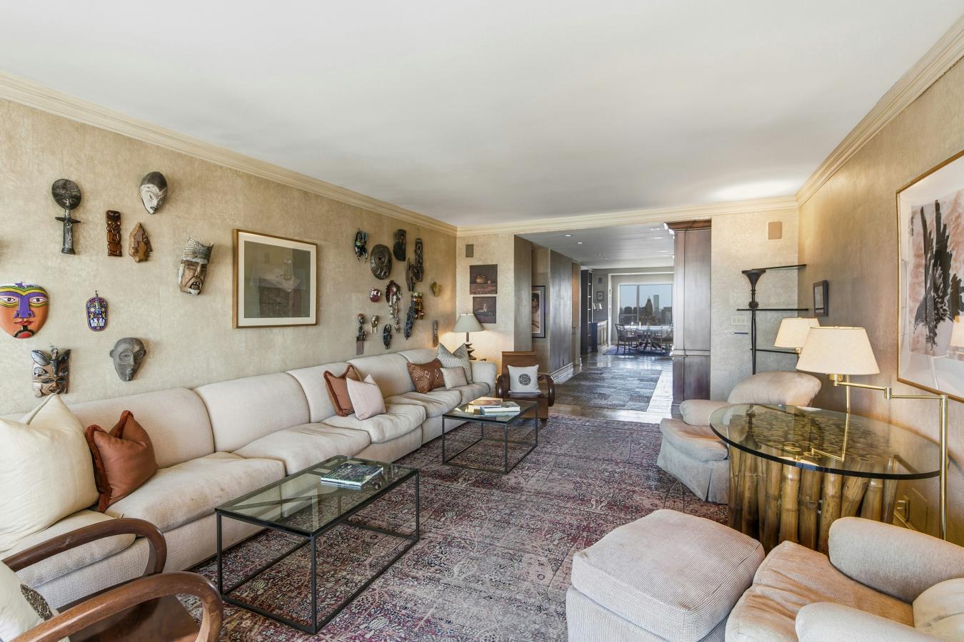 New York, New York, 10022, United States, 4 Bedrooms Bedrooms, ,2 BathroomsBathrooms,Residential,For Sale,2049629