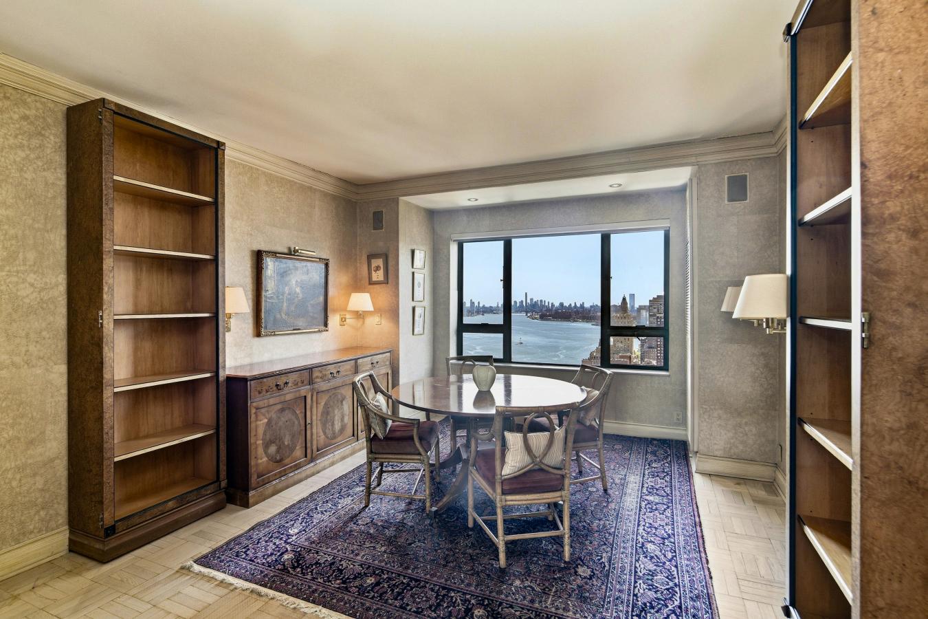 New York, New York, 10022, United States, 4 Bedrooms Bedrooms, ,2 BathroomsBathrooms,Residential,For Sale,2049629