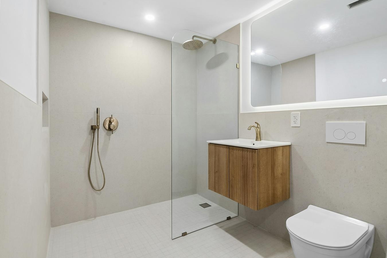 Prospect Heights, New York, 11238, United States, 2 Bedrooms Bedrooms, ,2 BathroomsBathrooms,Residential,For Sale,2049628