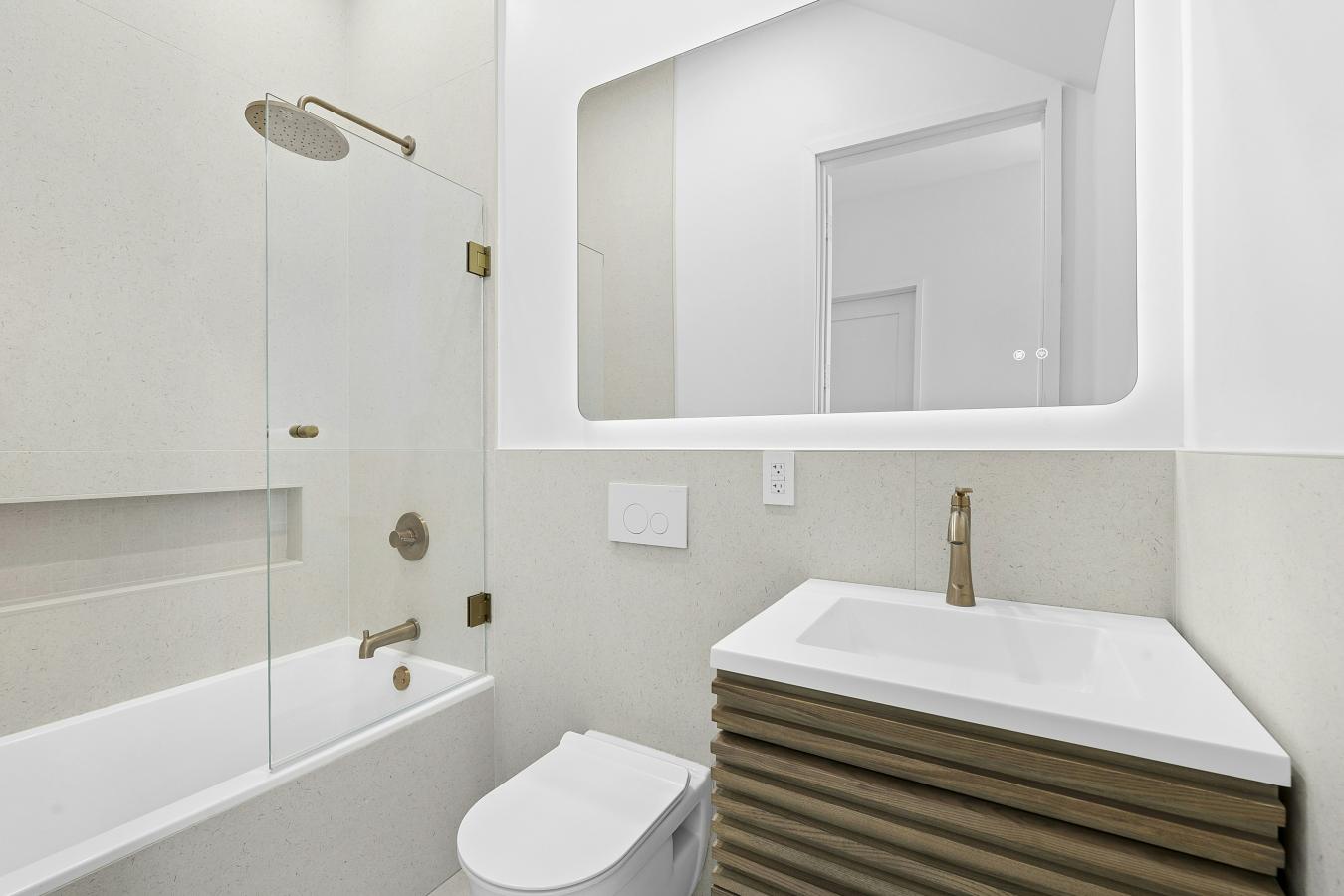 Prospect Heights, New York, 11238, United States, 2 Bedrooms Bedrooms, ,2 BathroomsBathrooms,Residential,For Sale,2049628