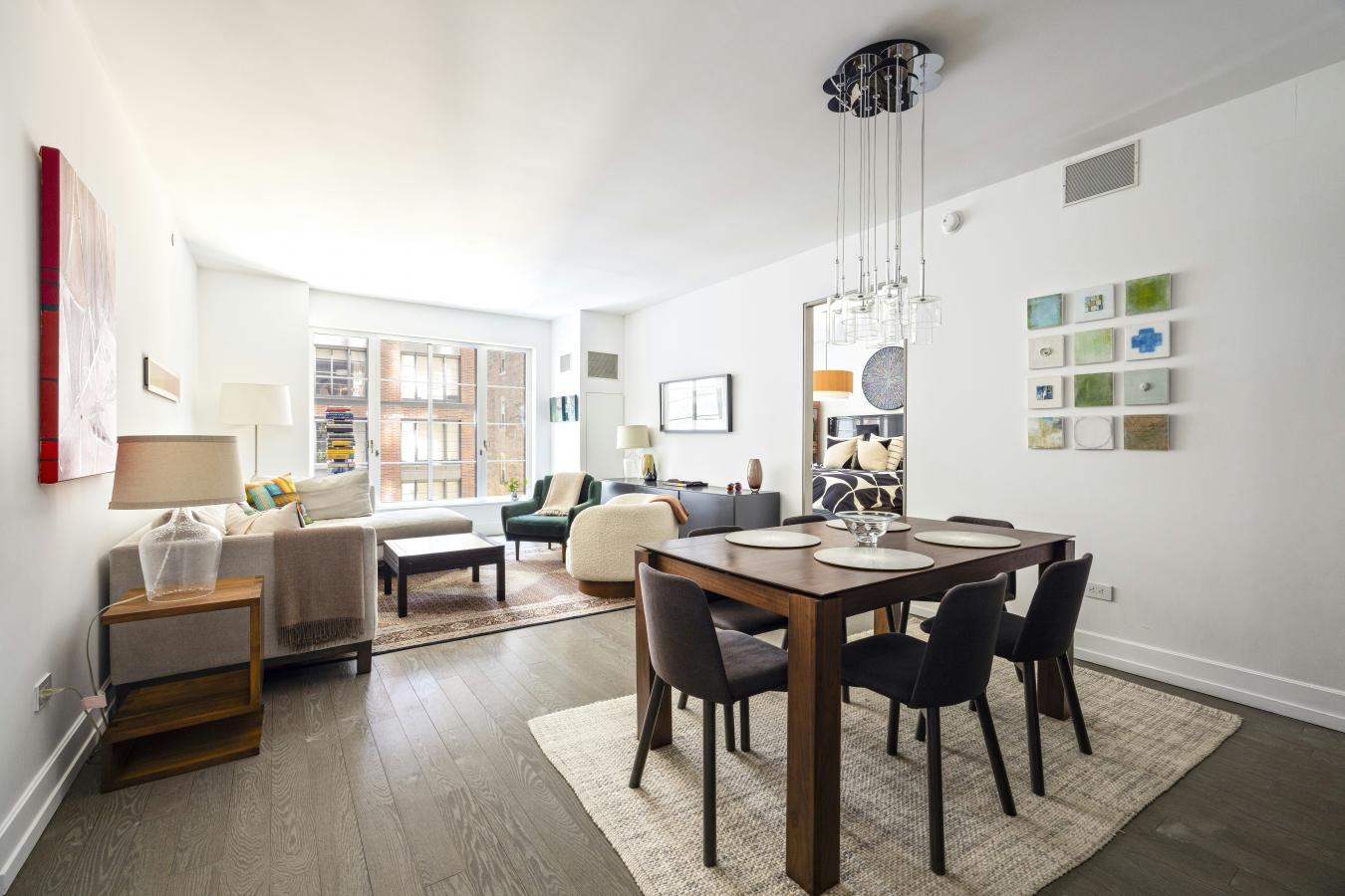 Soho, New York, 10014, United States, 2 Bedrooms Bedrooms, ,2 BathroomsBathrooms,Residential,For Sale,2049626