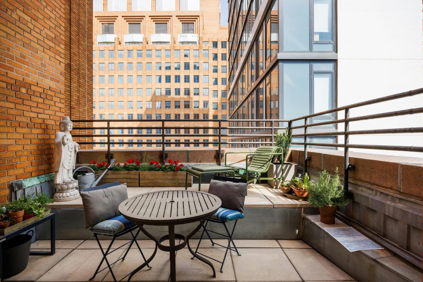Downtown Brooklyn, New York, 11201, United States, 3 Bedrooms Bedrooms, ,2 BathroomsBathrooms,Residential,For Sale,2049624