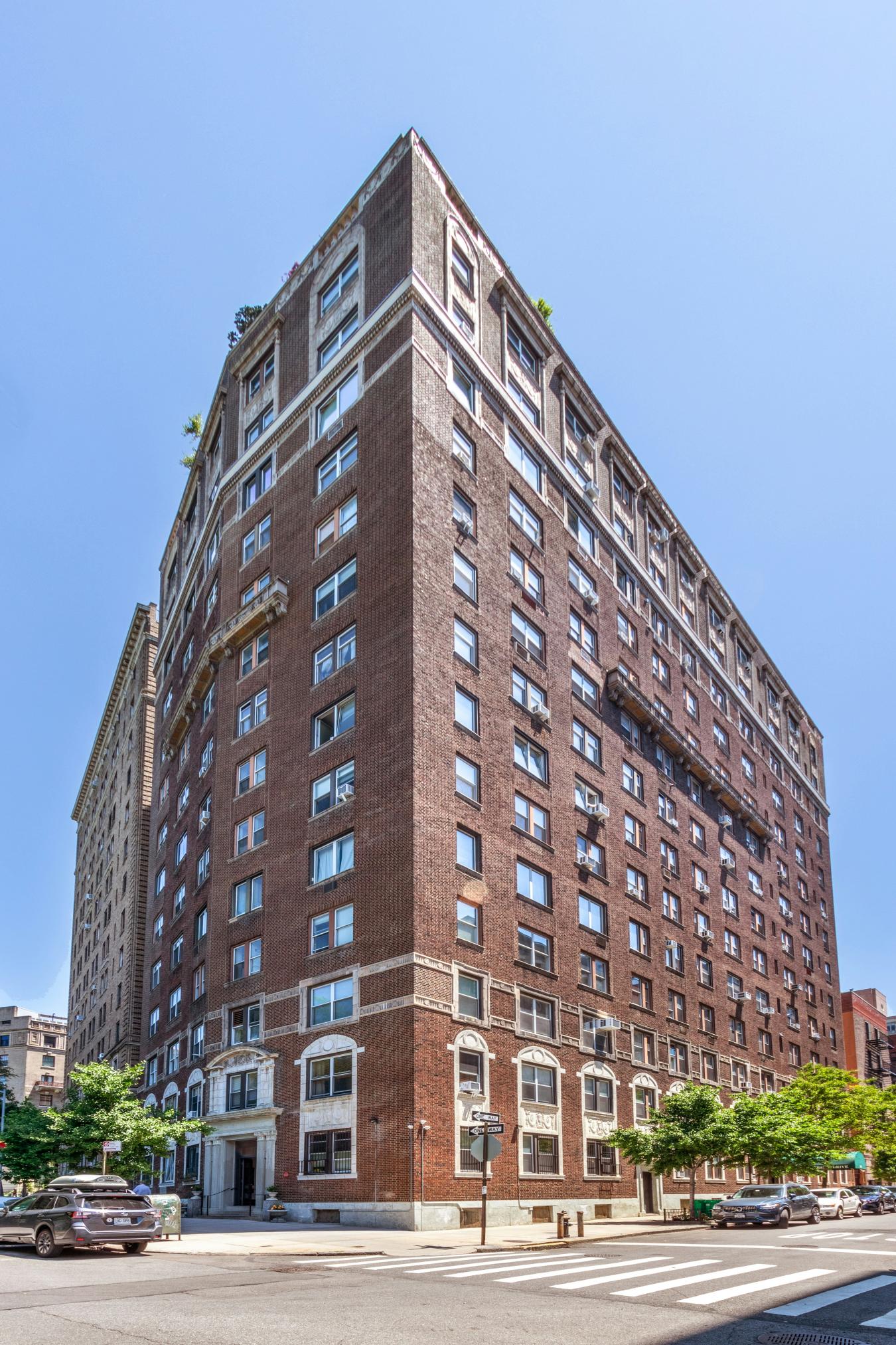 New York, New York, 10025, United States, 3 Bedrooms Bedrooms, ,3 BathroomsBathrooms,Residential,For Sale,2049623