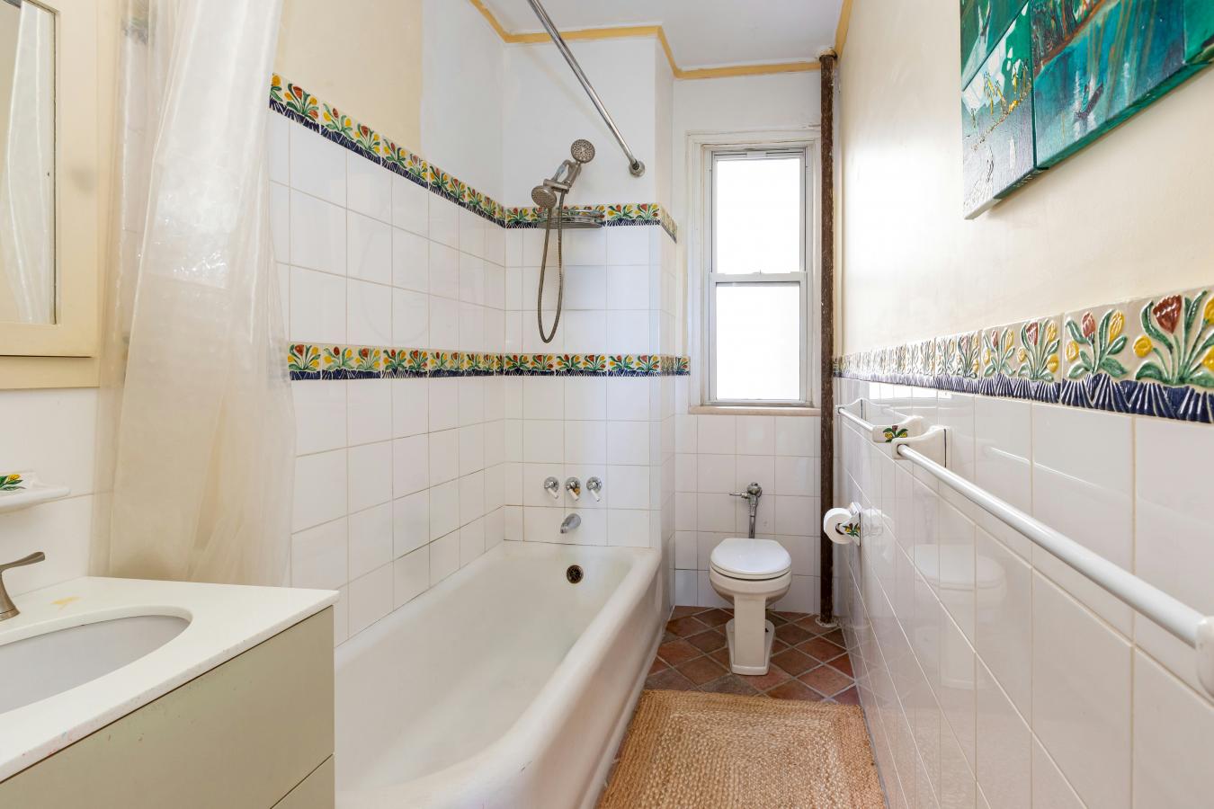 New York, New York, 10025, United States, 3 Bedrooms Bedrooms, ,3 BathroomsBathrooms,Residential,For Sale,2049623