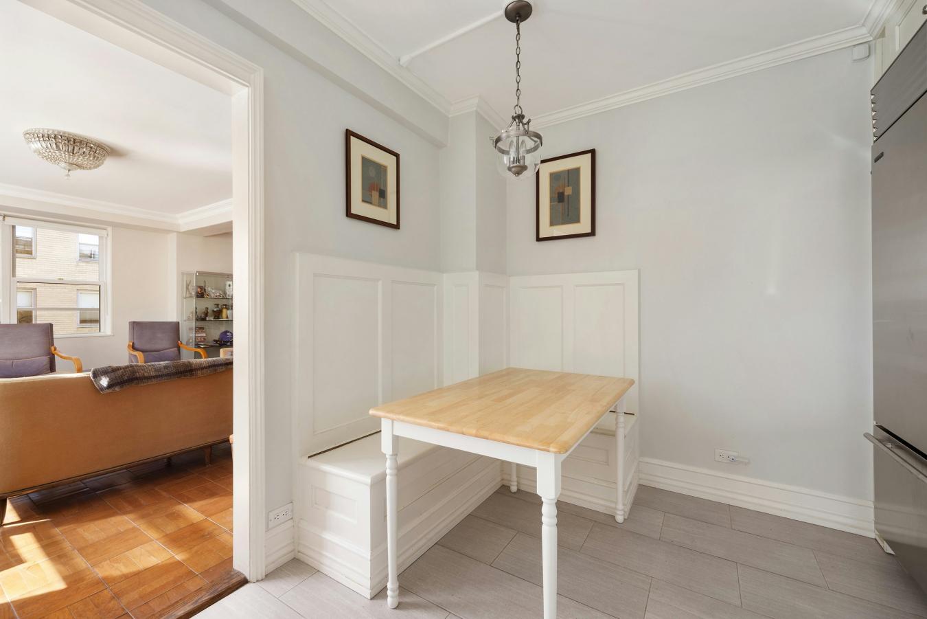 New York, New York, 10028, United States, 3 Bedrooms Bedrooms, ,2 BathroomsBathrooms,Residential,For Sale,2049622