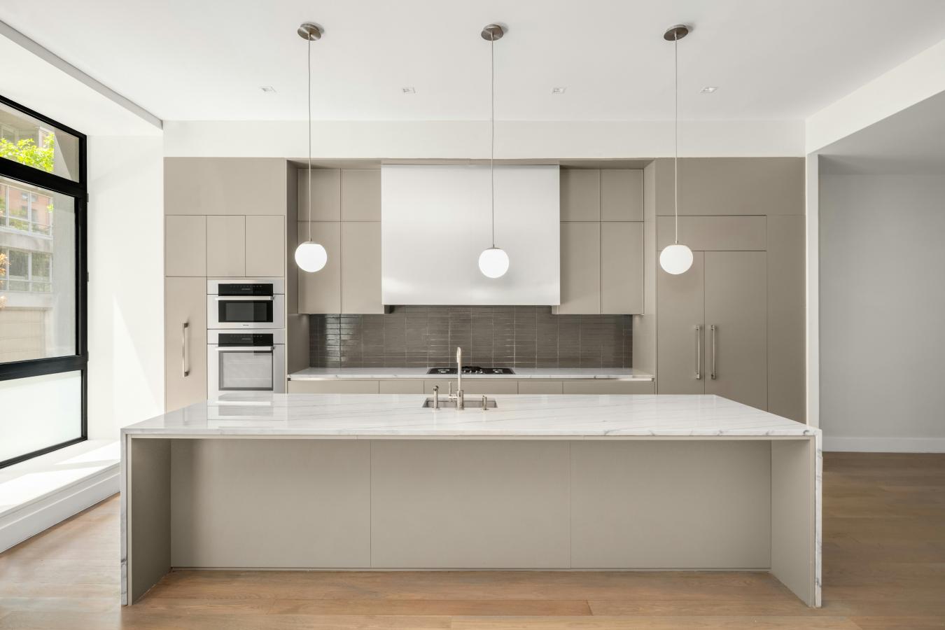 Chelsea, New York, 10011, United States, 2 Bedrooms Bedrooms, ,3 BathroomsBathrooms,Residential,For Sale,2049619