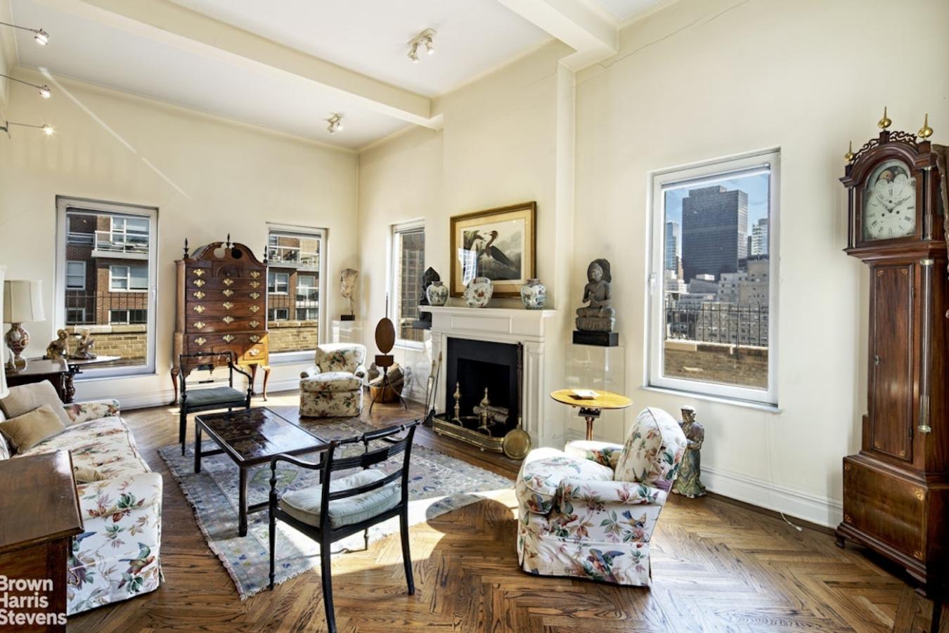 New York, New York, 10065, United States, 2 Bedrooms Bedrooms, ,2 BathroomsBathrooms,Residential,For Sale,2049617