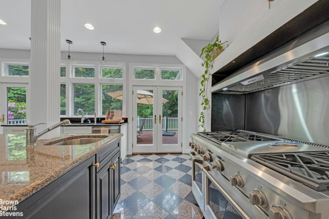 Montclair, New Jersey, 07042, United States, 6 Bedrooms Bedrooms, ,3 BathroomsBathrooms,Residential,For Sale,2049616