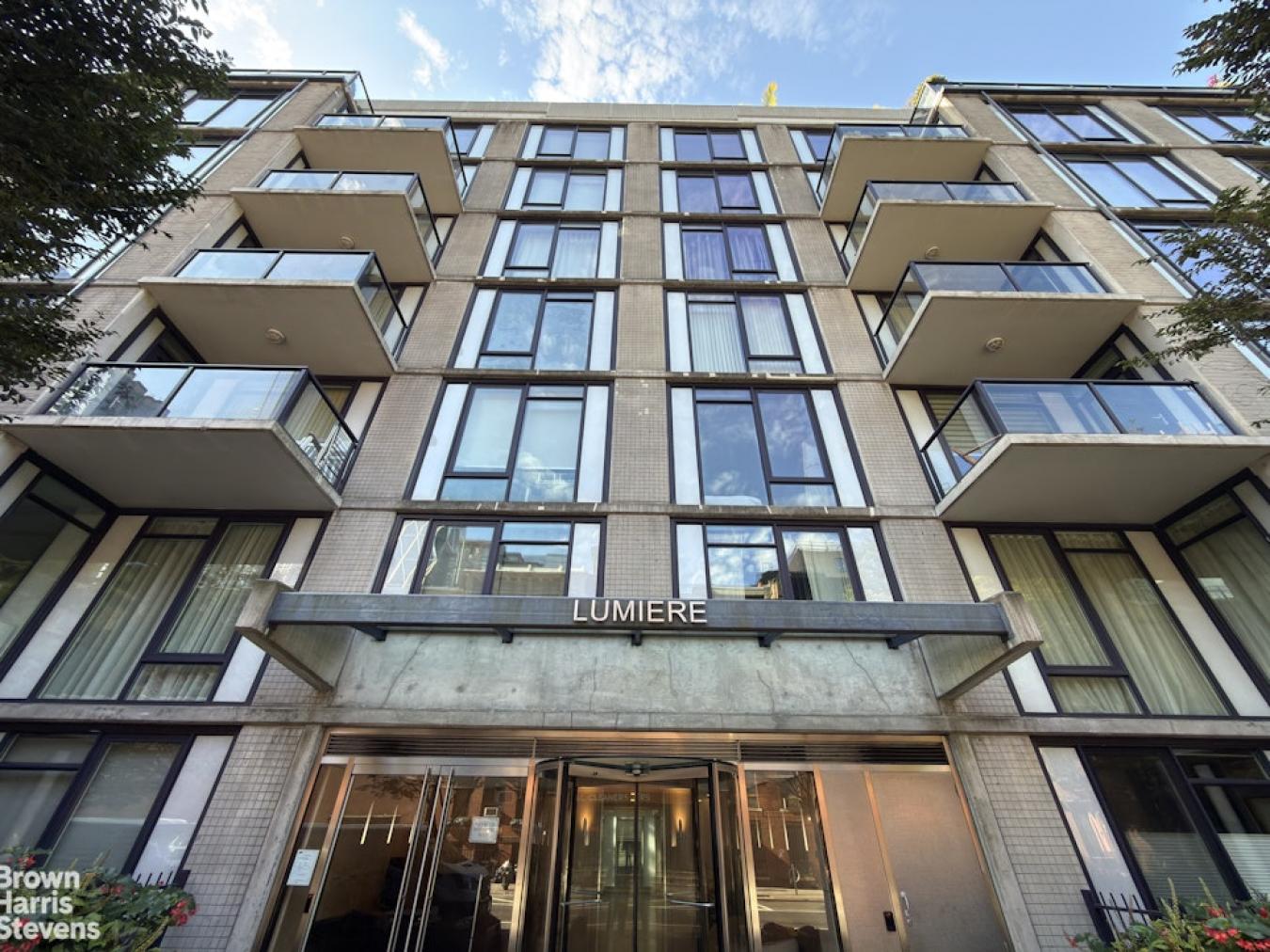 New York, New York, 10019, United States, 2 Bedrooms Bedrooms, ,2 BathroomsBathrooms,Residential,For Sale,2049615