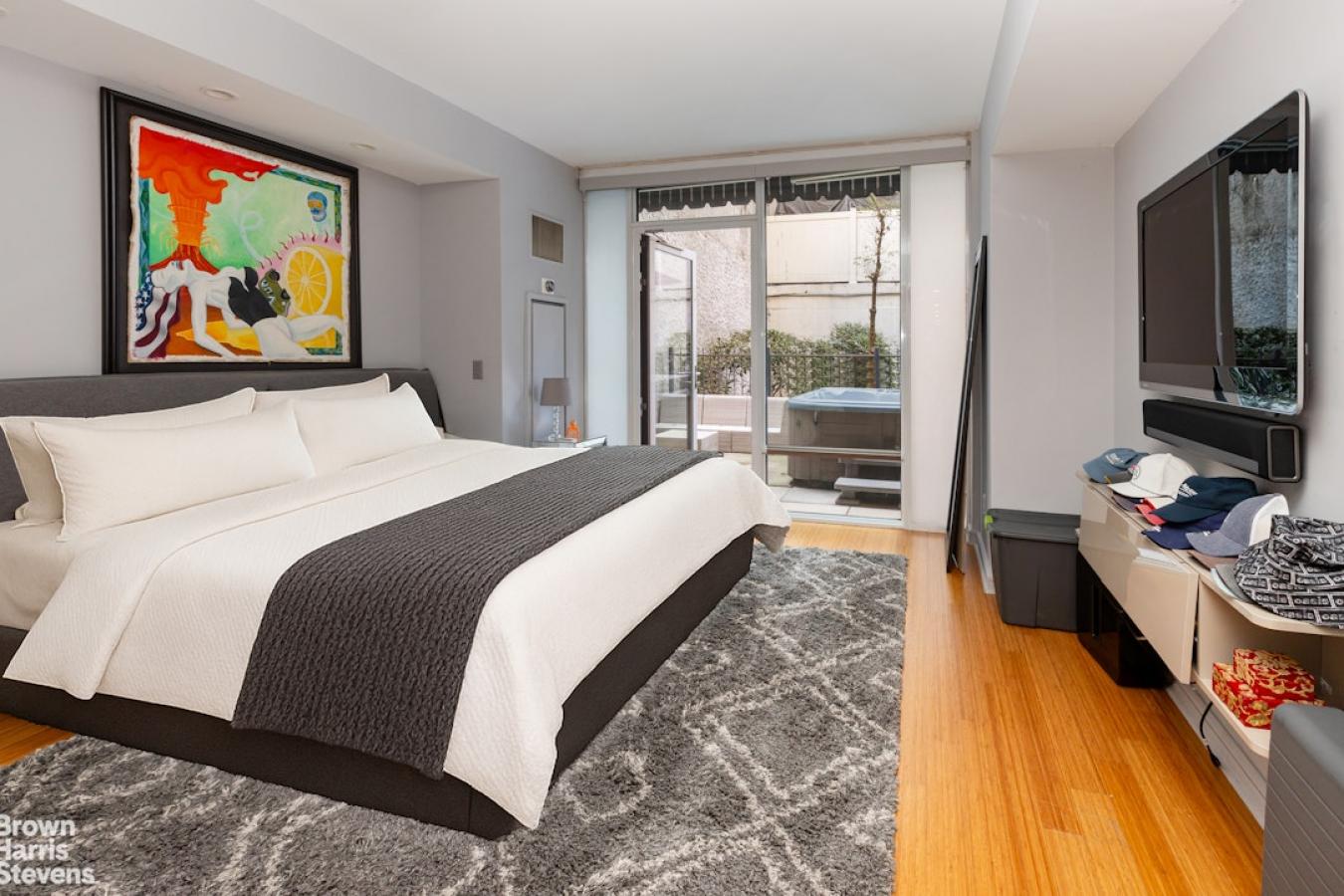 New York, New York, 10019, United States, 2 Bedrooms Bedrooms, ,2 BathroomsBathrooms,Residential,For Sale,2049615