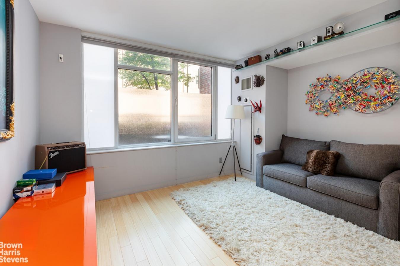 New York, New York, 10019, United States, 2 Bedrooms Bedrooms, ,2 BathroomsBathrooms,Residential,For Sale,2049615