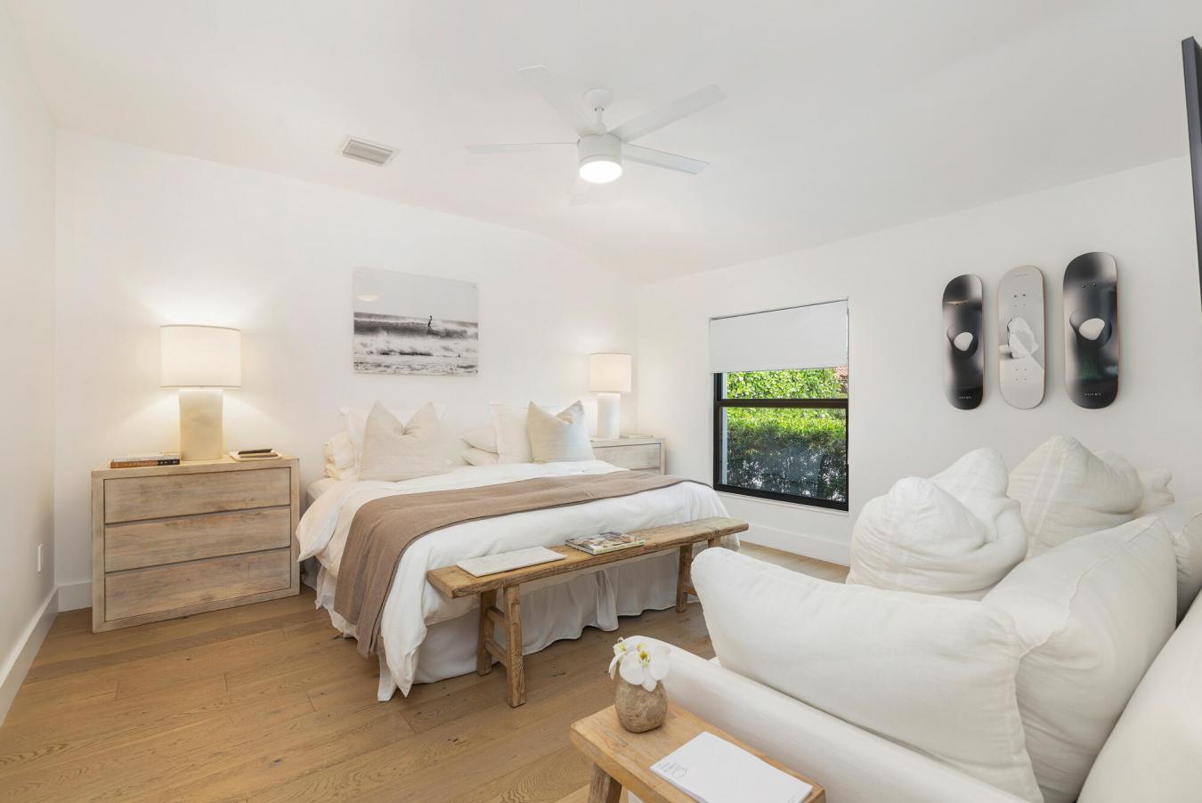 West Palm Beach, Florida, 33405, United States, 3 Bedrooms Bedrooms, ,2 BathroomsBathrooms,Residential,For Sale,2049614