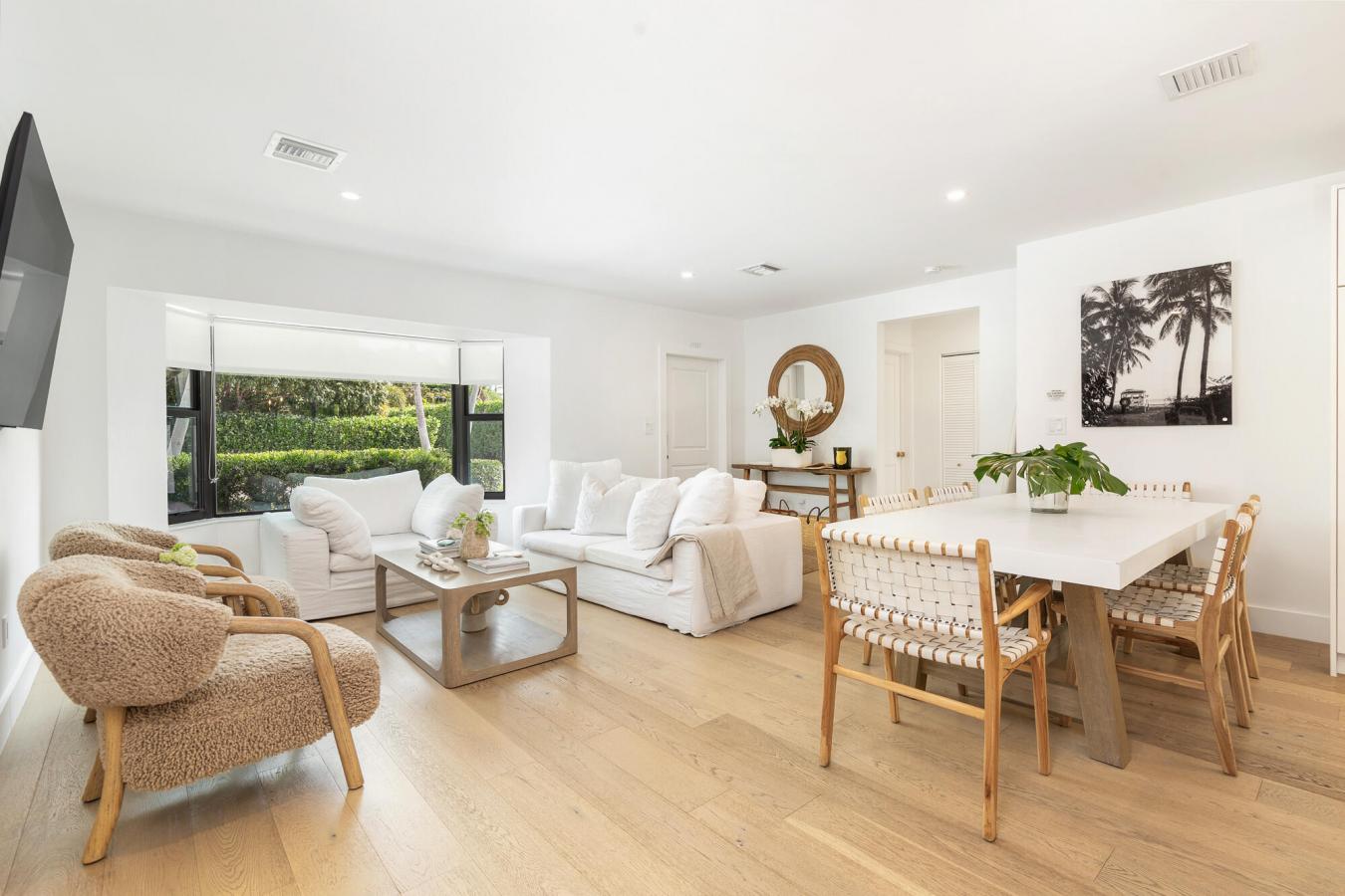 West Palm Beach, Florida, 33405, United States, 3 Bedrooms Bedrooms, ,2 BathroomsBathrooms,Residential,For Sale,2049614
